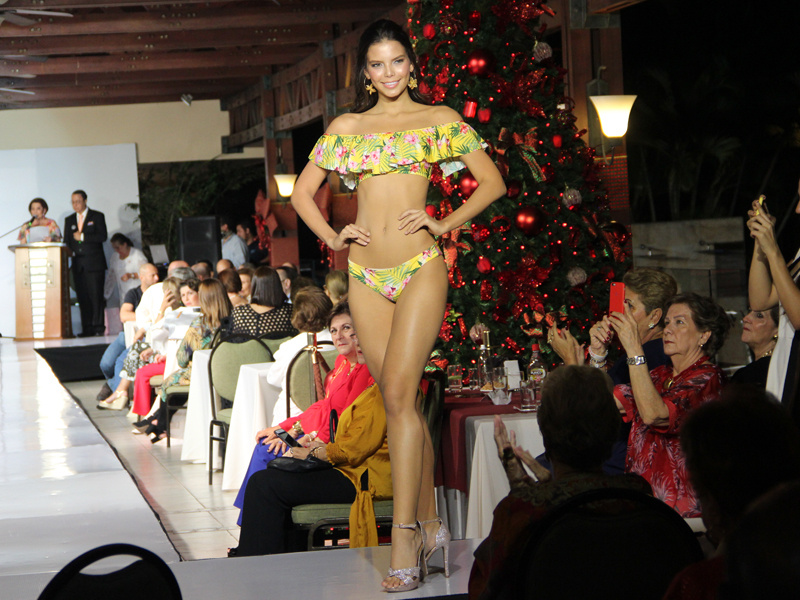 Desfile “Moda y Belleza” en pro de la protección infantil en Cali