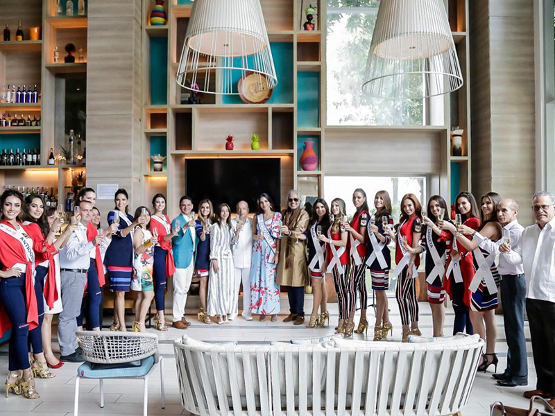 Recibimiento a las Reinas en el Hotel Hilton Cartagena