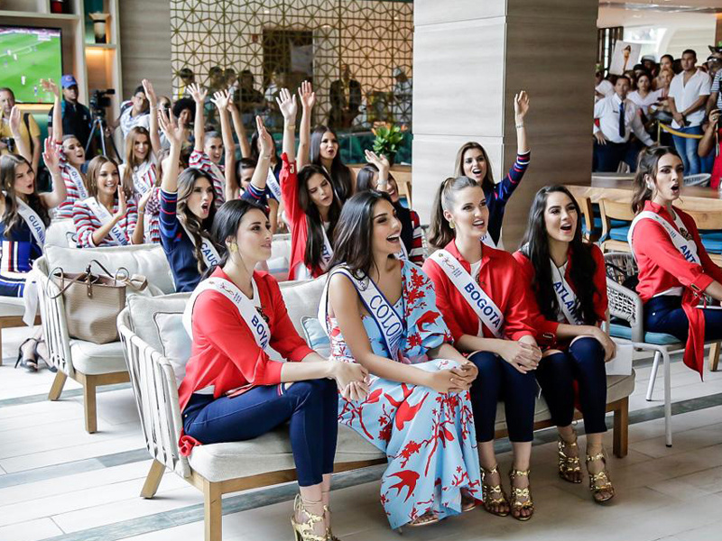 Recibimiento a las Reinas en el Hotel Hilton Cartagena