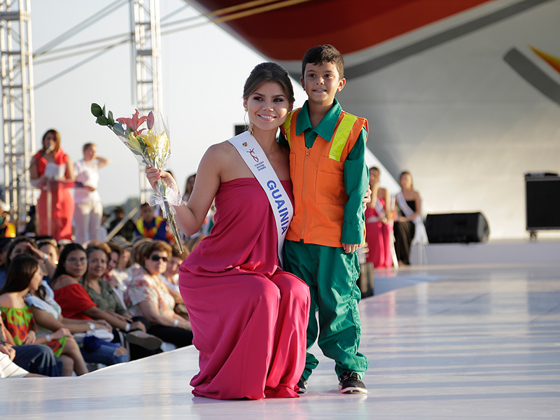 Sociedad Portuaria recibió a las reinas nacionales