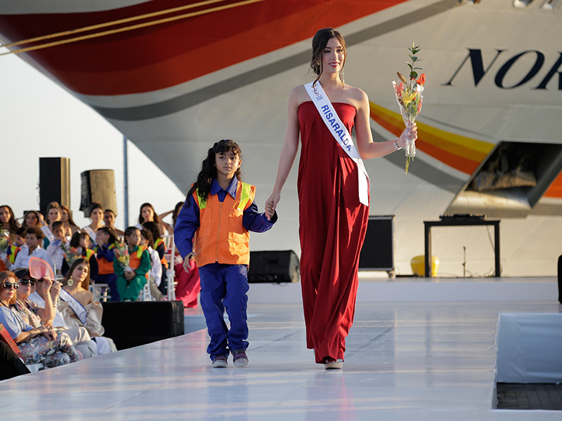 Sociedad Portuaria recibió a las reinas nacionales